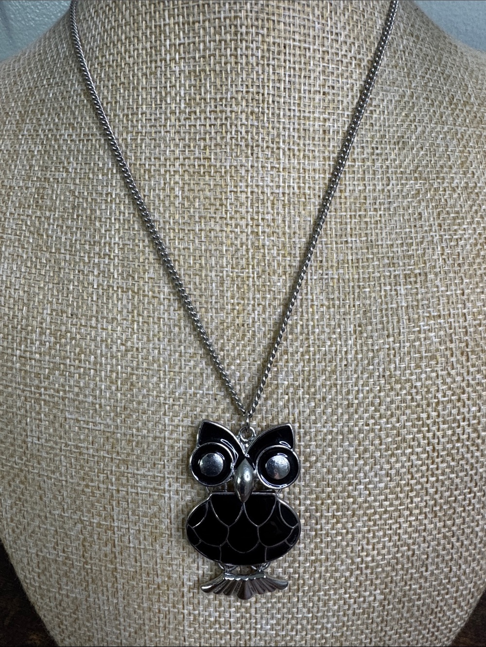 Silver-tone Black Enamel Owl Pendant Necklace - Articulated